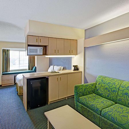 Microtel Inn & Suites By Wyndham Statesville Εξωτερικό φωτογραφία