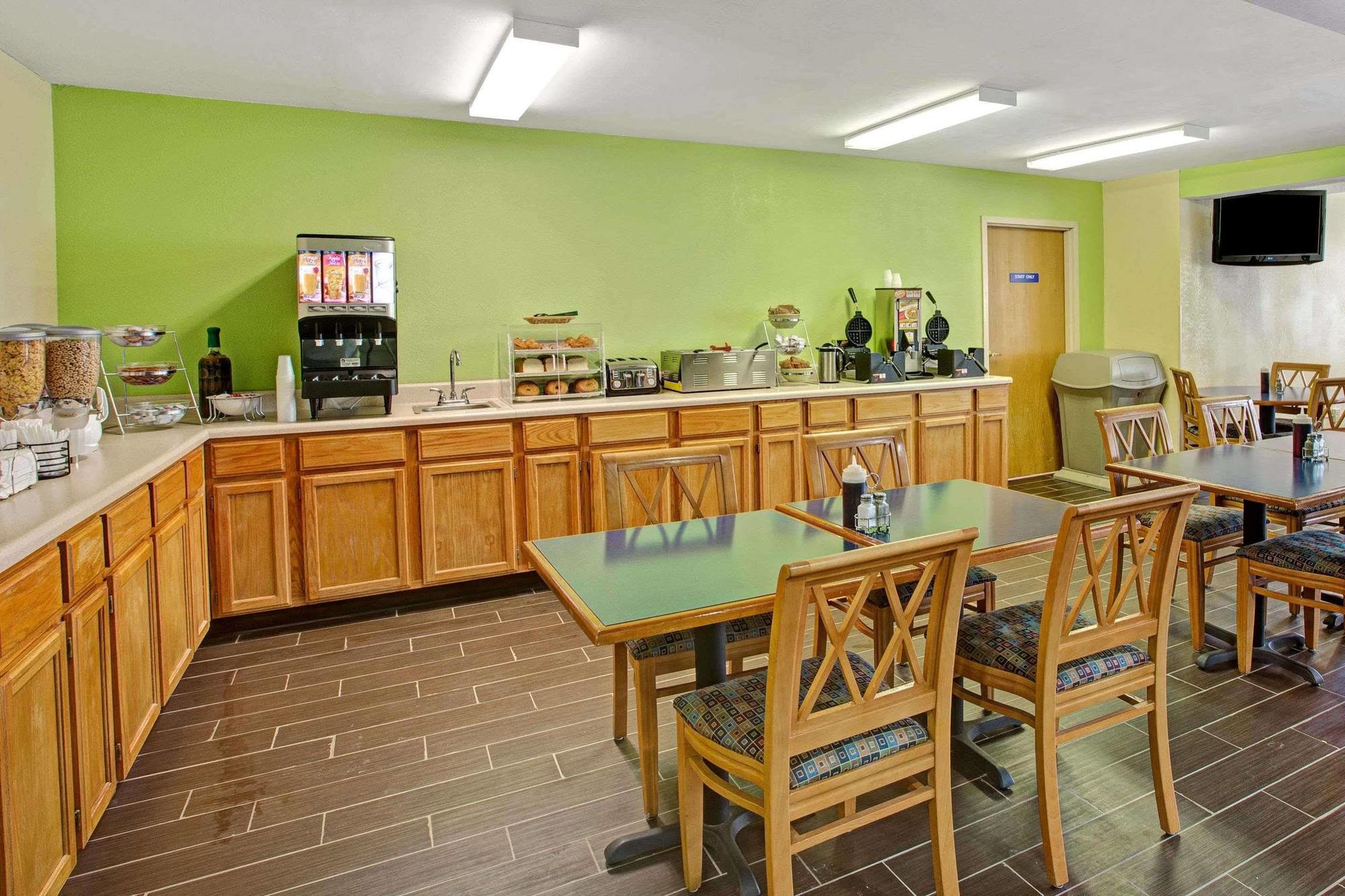 Microtel Inn & Suites By Wyndham Statesville Εξωτερικό φωτογραφία
