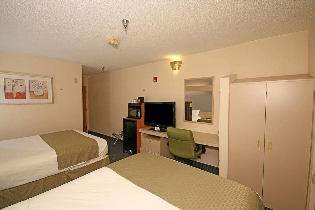 Microtel Inn & Suites By Wyndham Statesville Εξωτερικό φωτογραφία